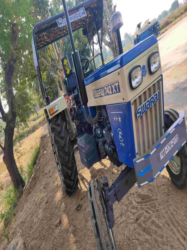 Swaraj 742 XT (2) Swaraj 742 XT (2)