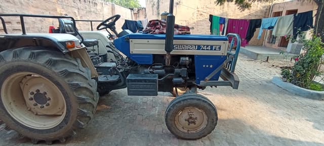 Swaraj 744 FE (4) Swaraj 744 FE (4)