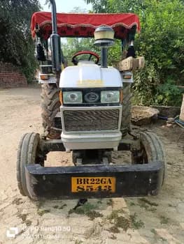 Eicher 551 (1)