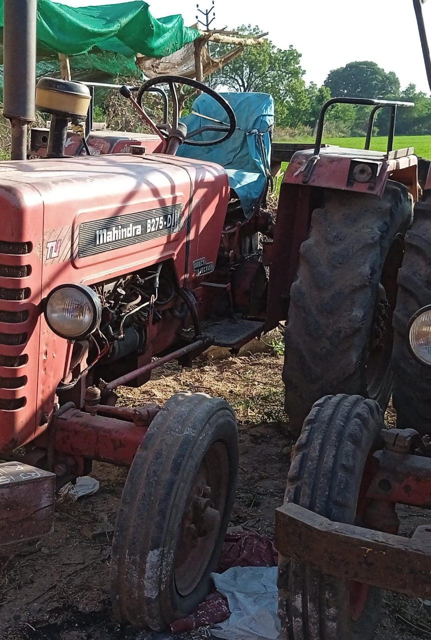 Mahindra 275 DI (3) Mahindra 275 DI (3)