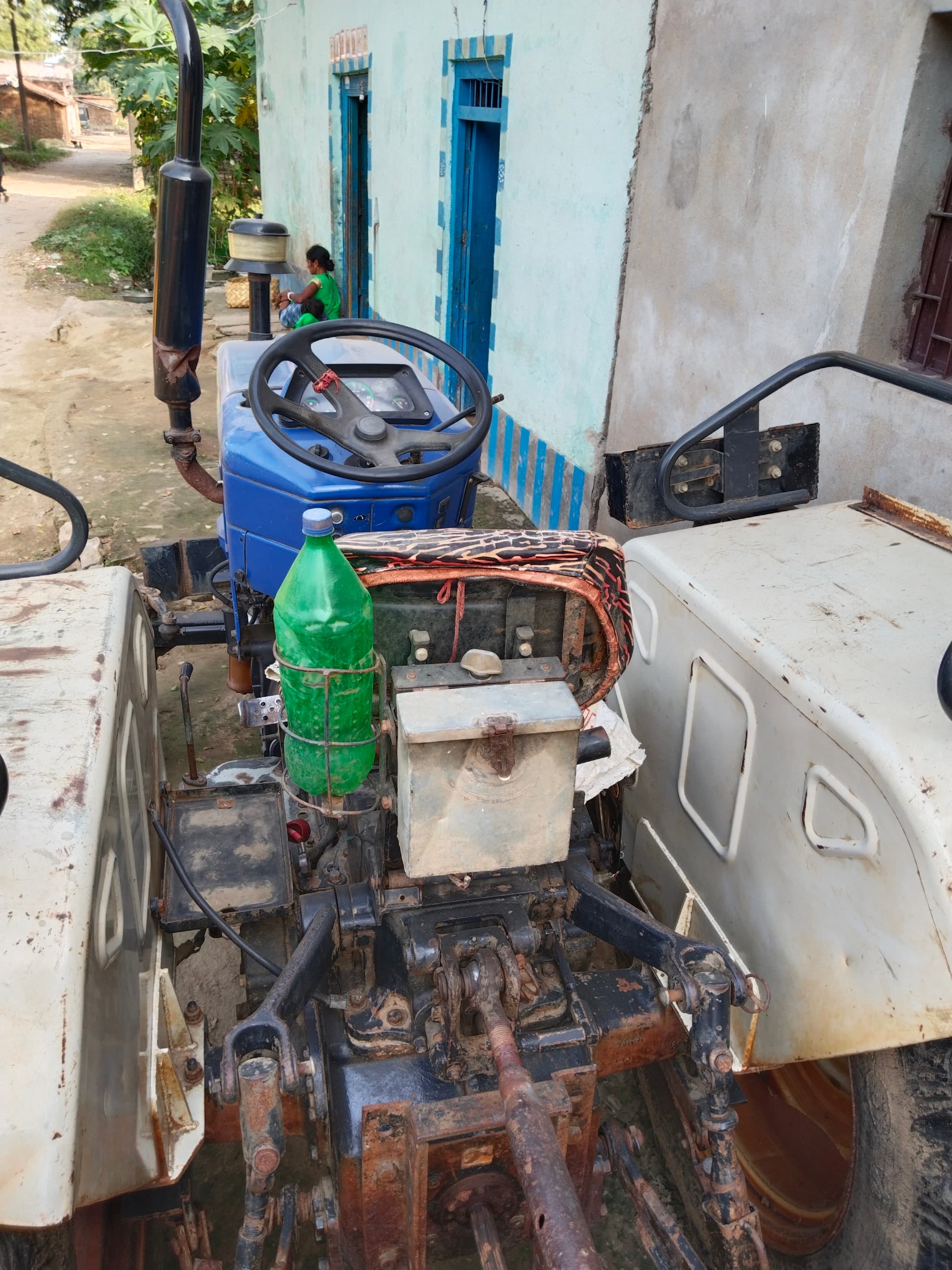 Eicher 380 2WD (3) Eicher 380 2WD (3)