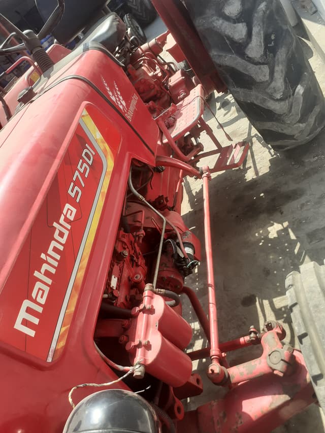 Mahindra 575 DI (2) Mahindra 575 DI (2)