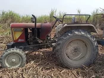 Eicher 242 (1)