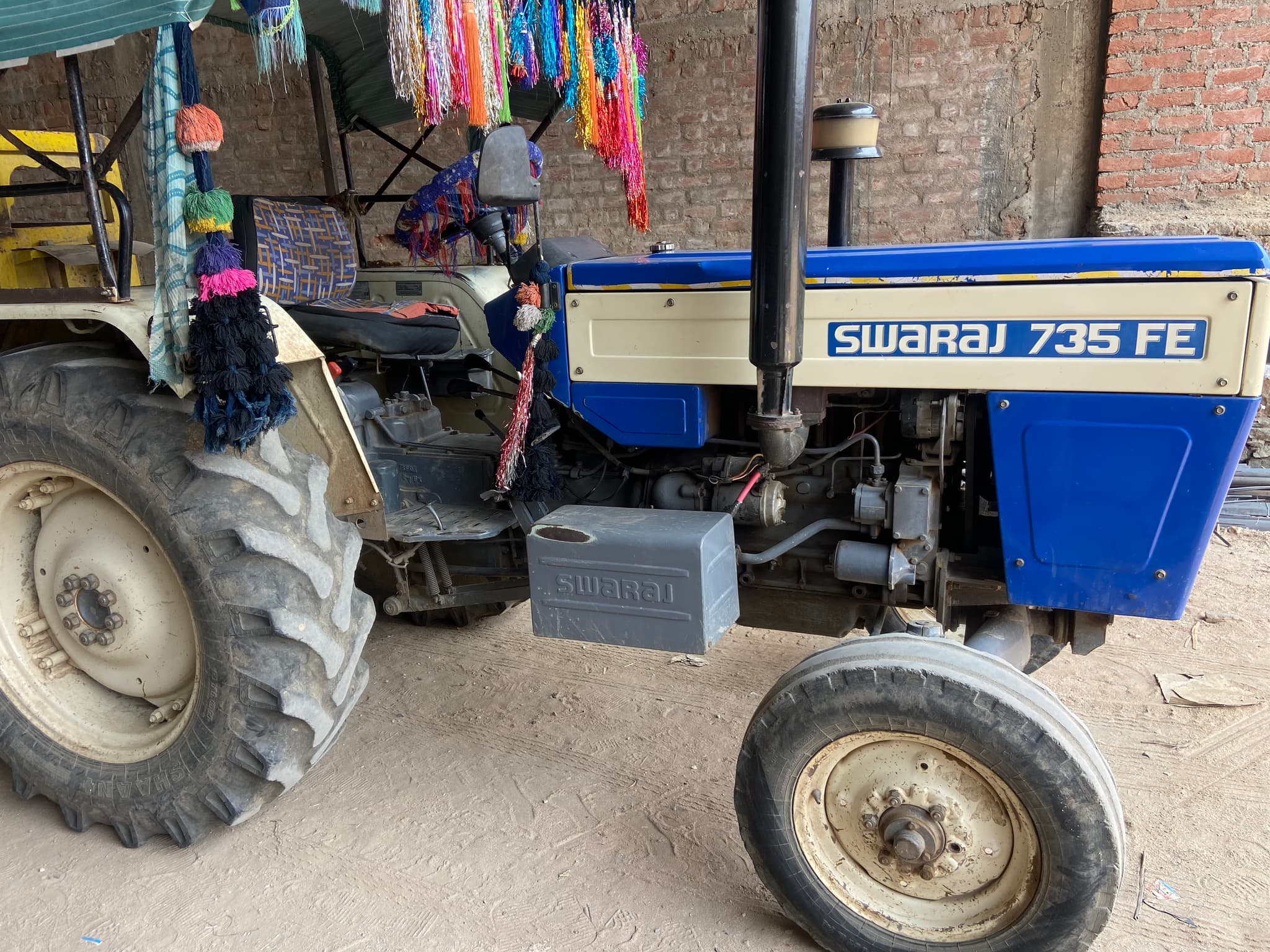 Swaraj 735 FE (4)