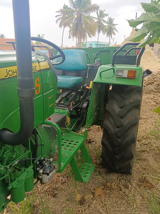 John deere 5105 (2)