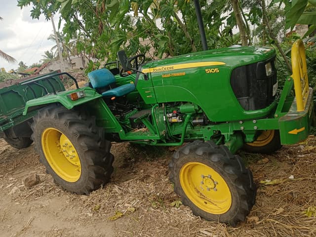 John deere 5105 (4)