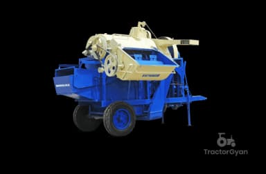 Sonalika Groundnut Thresher