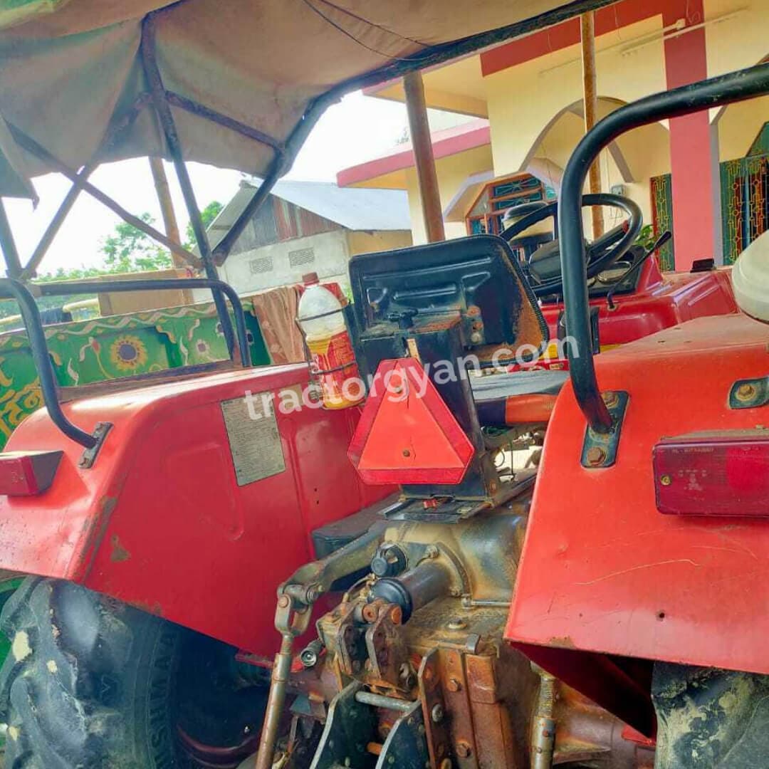 Swaraj 843 XM (4)