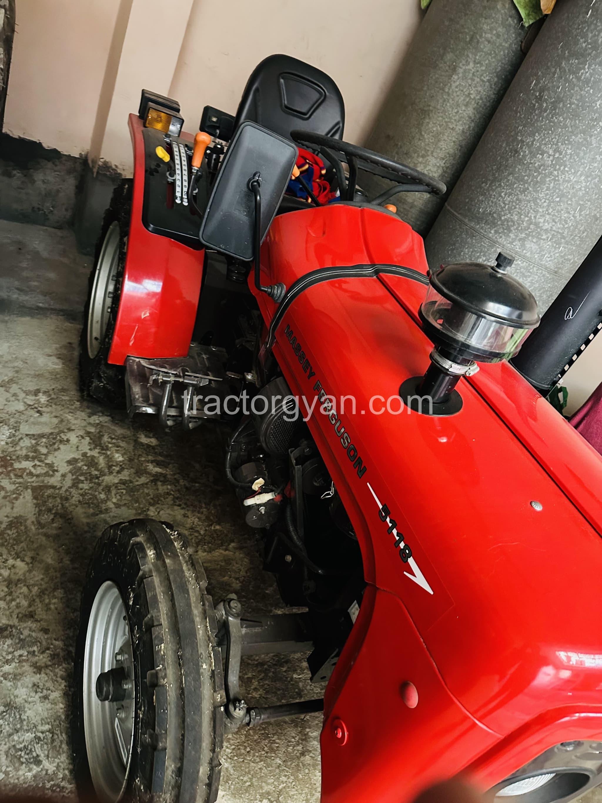 Massey ferguson 5118 2wd (2) Massey ferguson 5118 2wd (2)