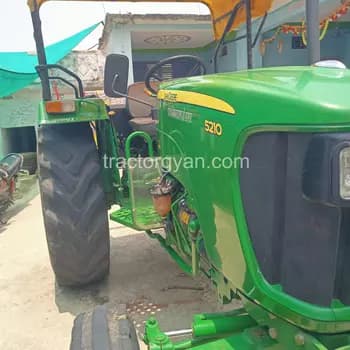 John deere 5210 2WD (1)