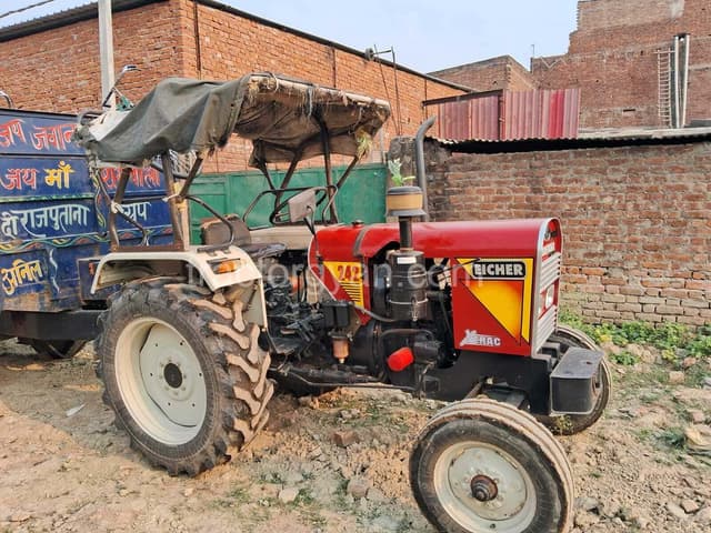 Eicher 242 (2) Eicher 242 (2)