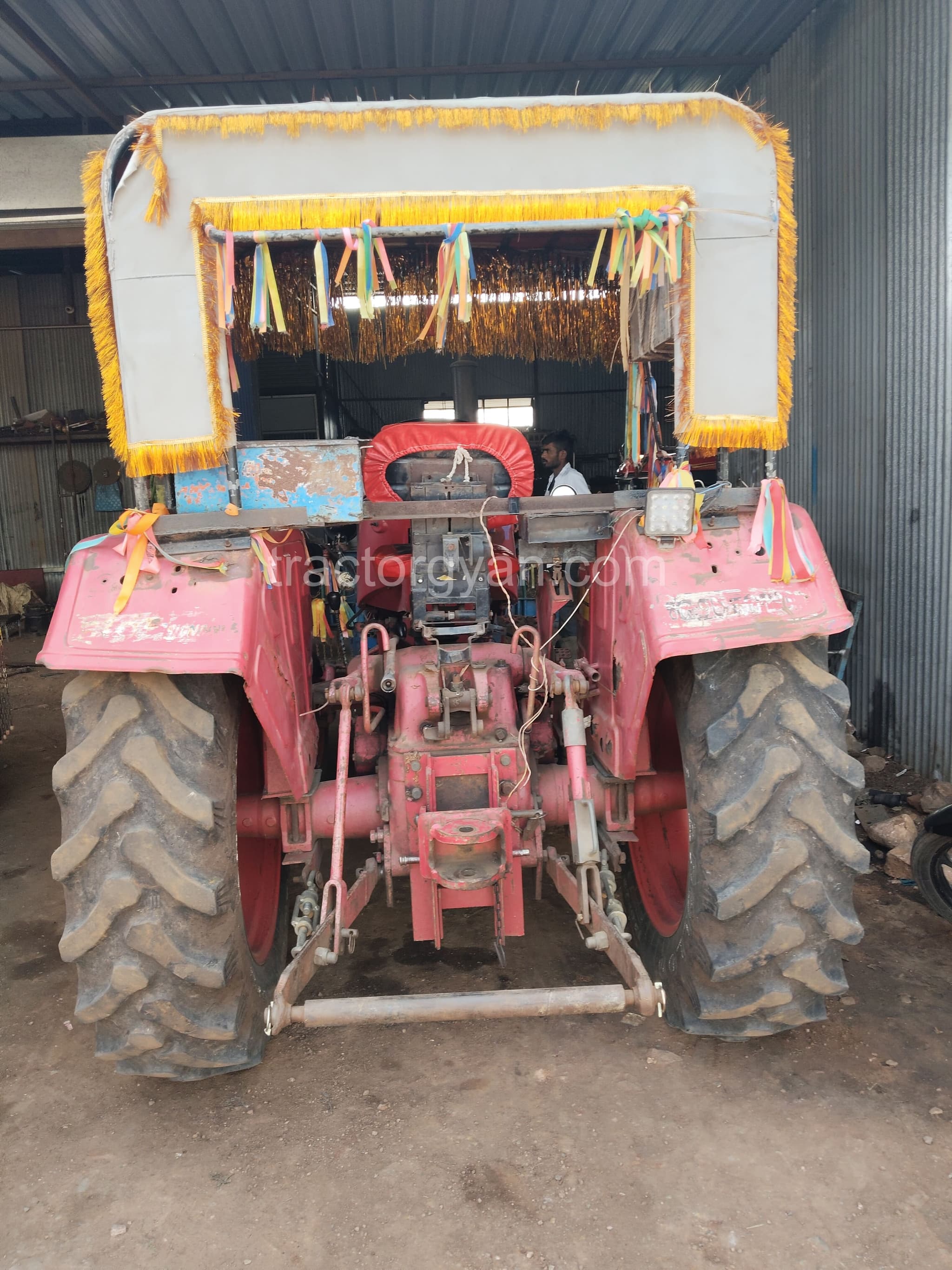 Mahindra 575 DI (4) Mahindra 575 DI (4)