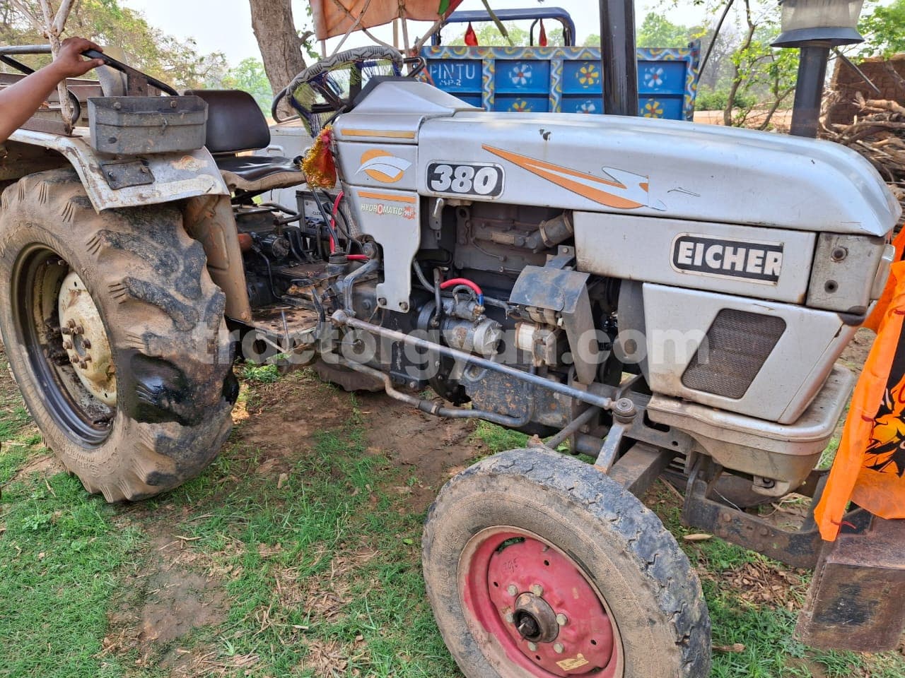 Eicher 380