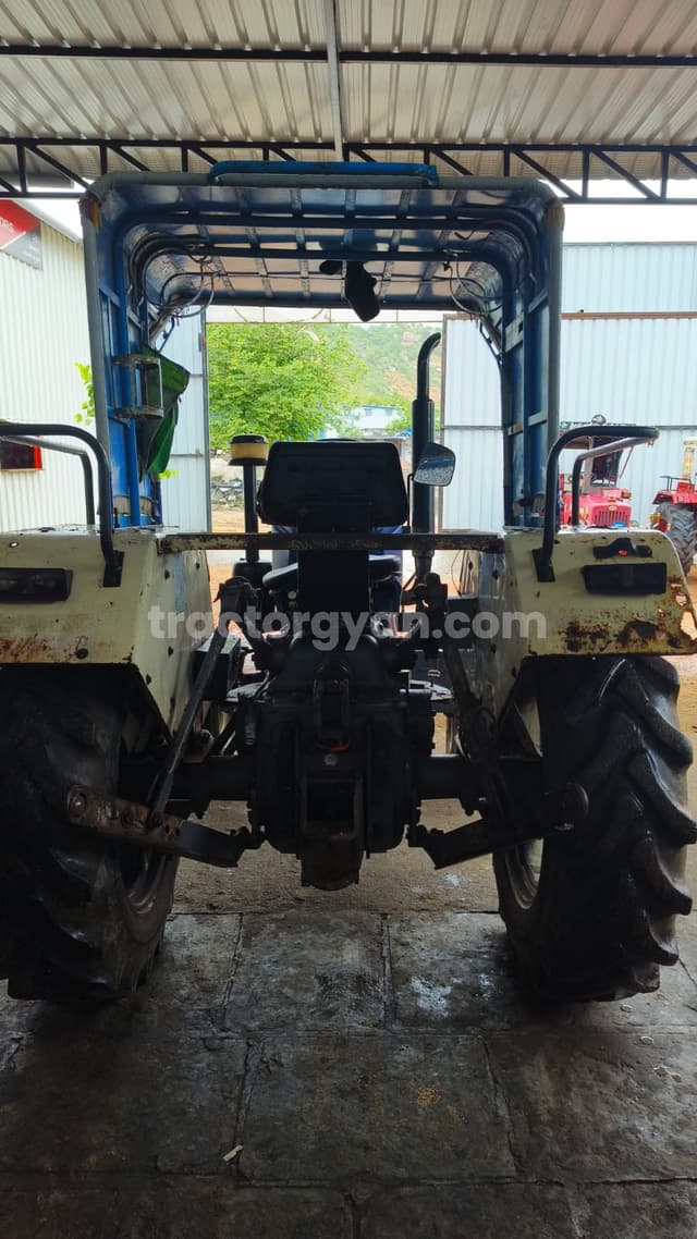Swaraj 735 FE (3)