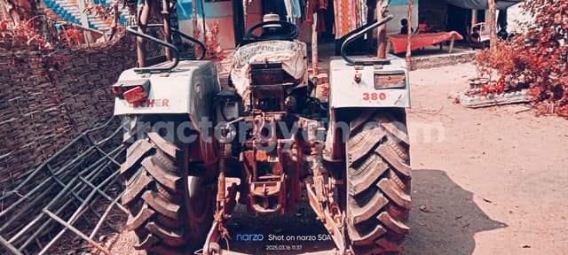 Eicher 380 (3)