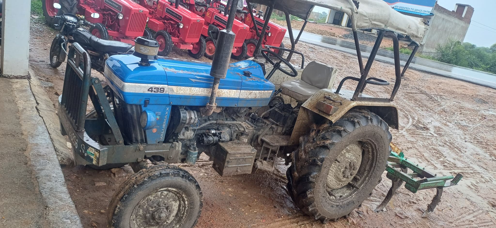 Powertrac 439 Plus (4)