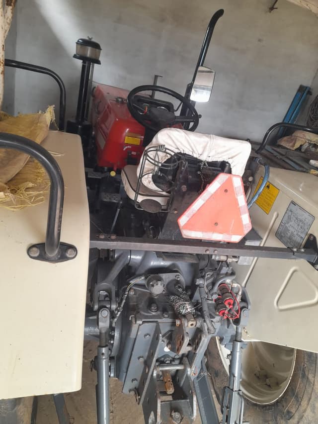 Swaraj 855 FE (3) Swaraj 855 FE (3)