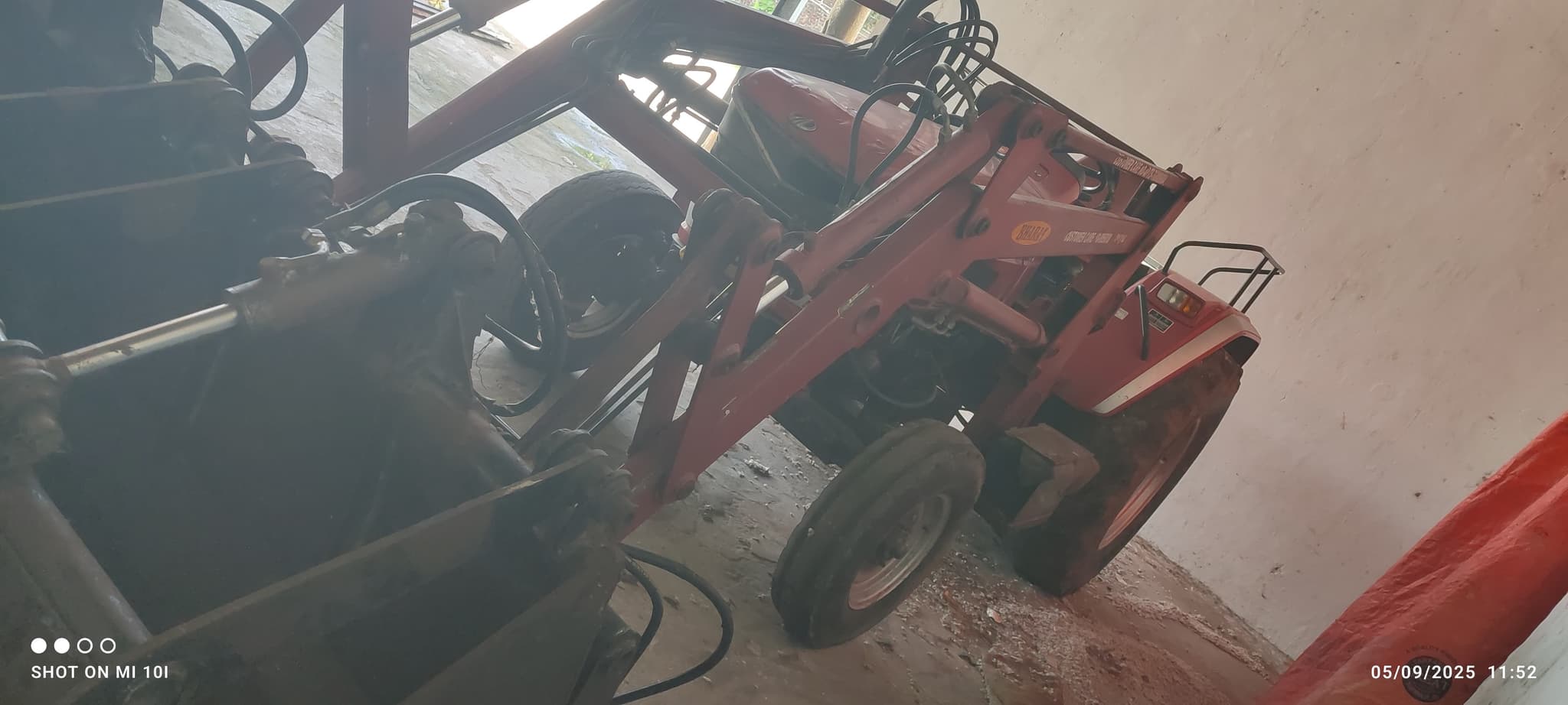 Mahindra Arjun 605 DI I (2) Mahindra Arjun 605 DI I (2)