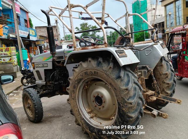 Eicher 380 (4) Eicher 380 (4)