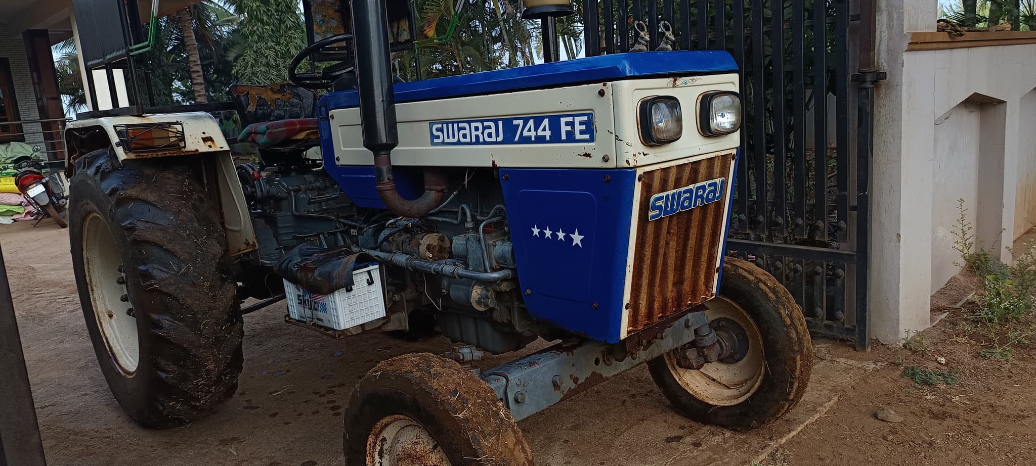 Swaraj 744 FE (HP) (3)