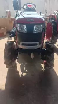 Mahindra JIVO 245 DI 4WD (24HP) (1)