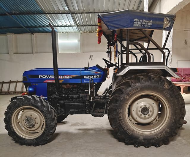 Powertrac Euro 60 Next 4wd (60HP) (4) Powertrac Euro 60 Next 4wd (60HP) (4)