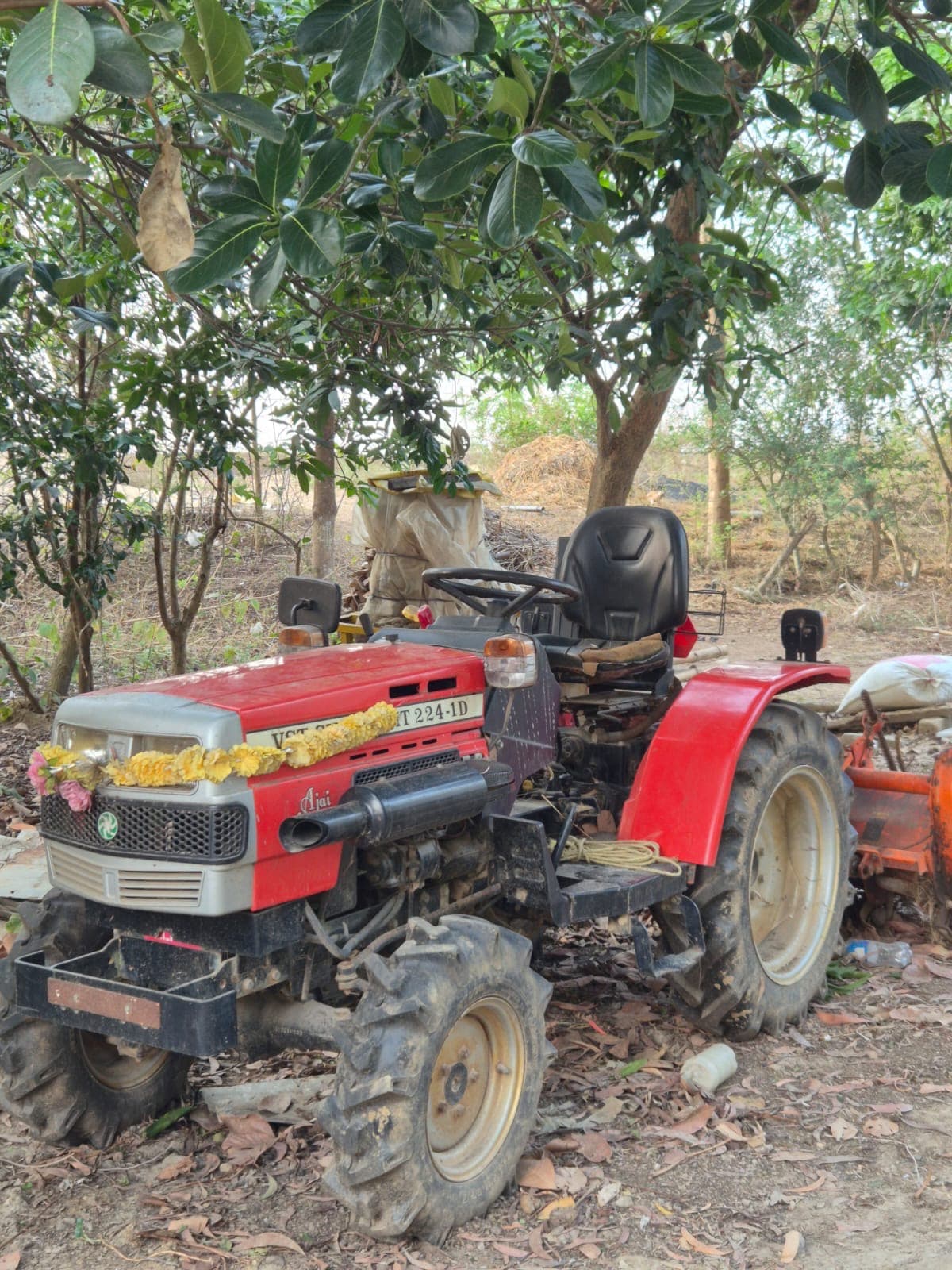 VST 927 (24HP) (2)