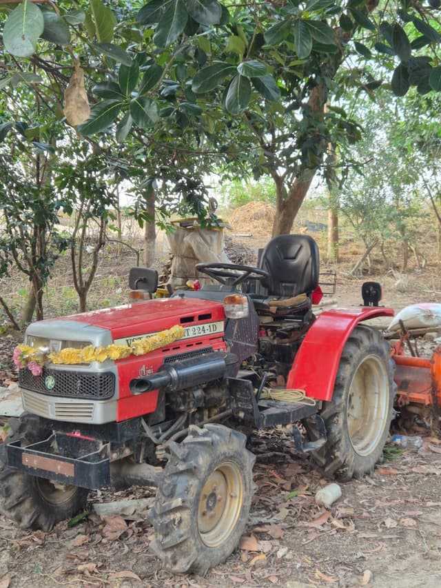 VST 927 (24HP) (2)