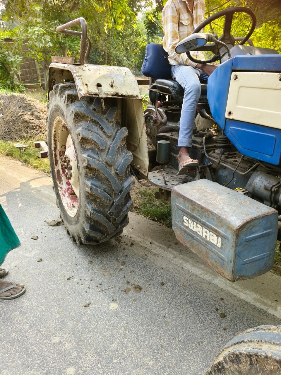 Swaraj 735 FE (HP) (4)