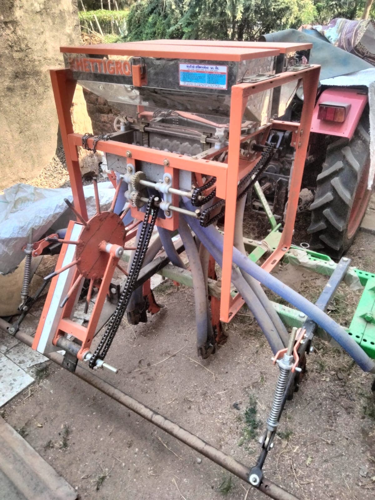 Mahindra JIVO 225 DI 4WD (20HP) (4)