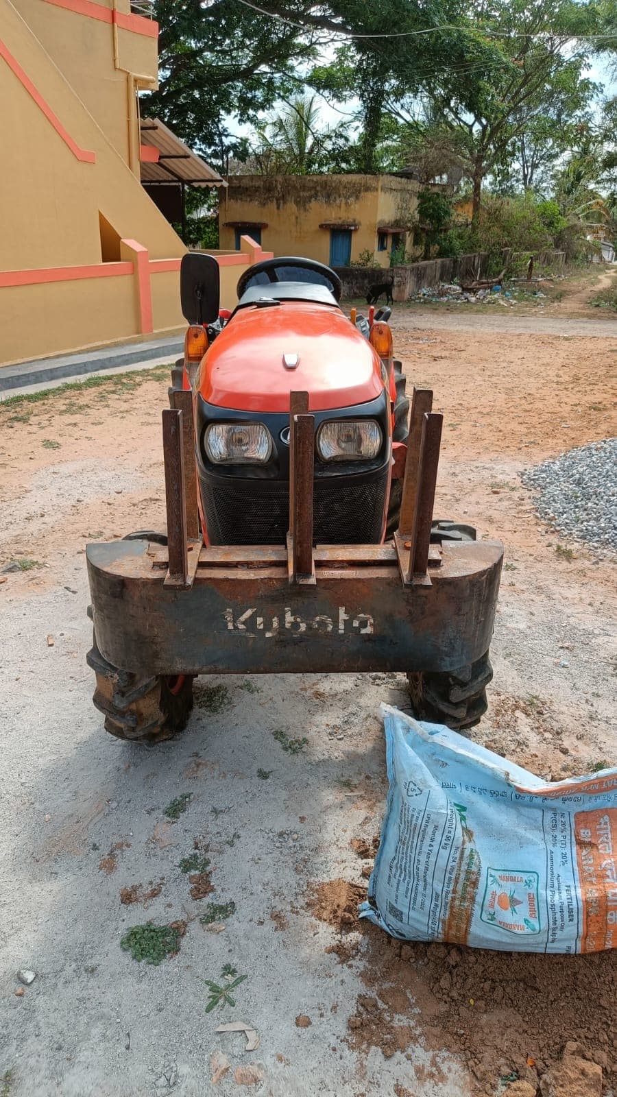 Neostar B2441 4WD (24HP)