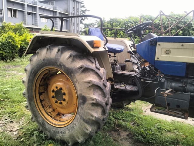 Powertrac 439 DS (39HP) (2)