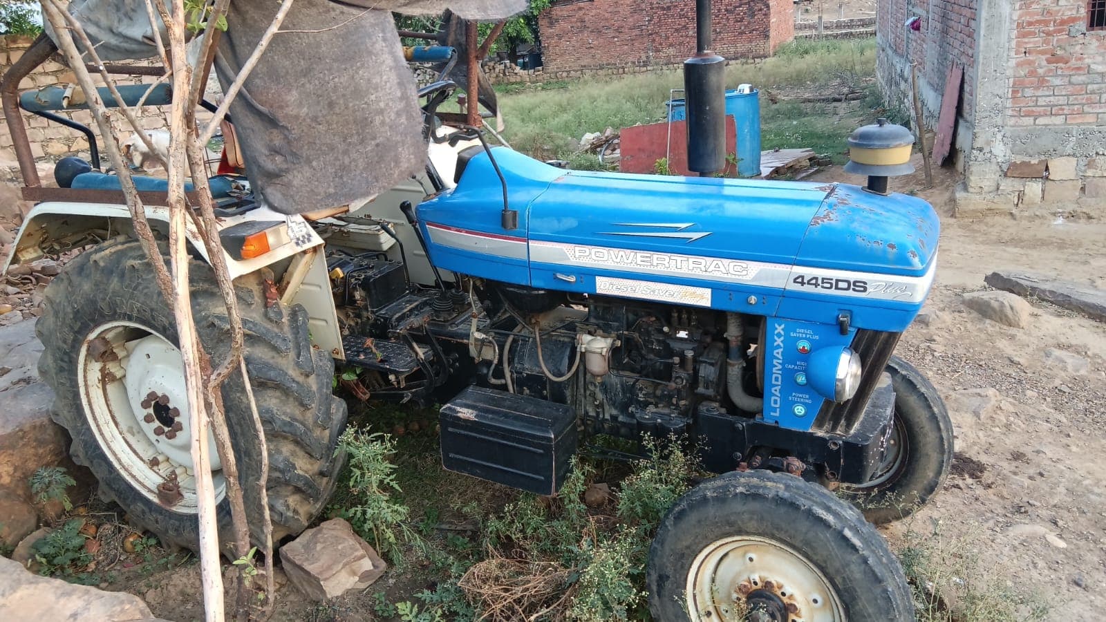 Powertrac 445 Plus (47HP) (4)