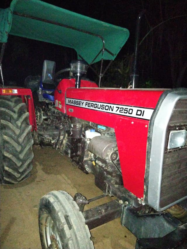 Massey ferguson 7250 DI Challenger (46HP) (1)