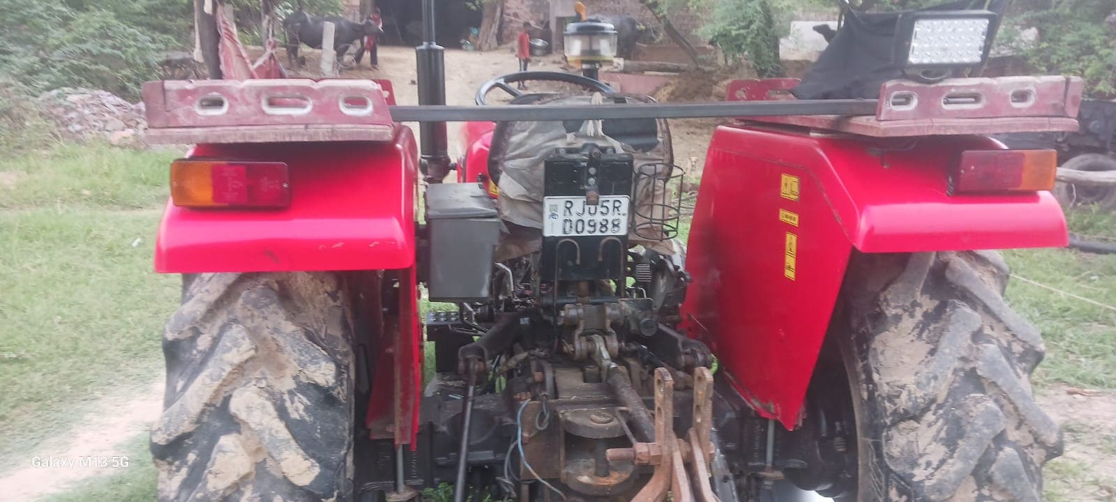 Massey ferguson 1035 DI Dost (35HP) (2) Massey ferguson 1035 DI Dost (35HP) (2)