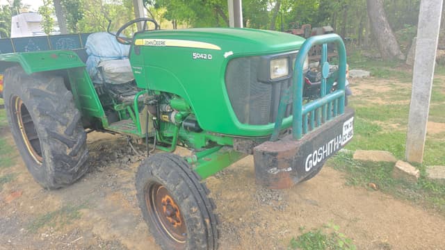 John deere 5042 D (42HP) (2) John deere 5042 D (42HP) (2)