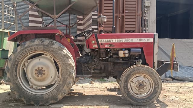 Massey ferguson 1035 DI Maha Shakti (40 HP) (3)