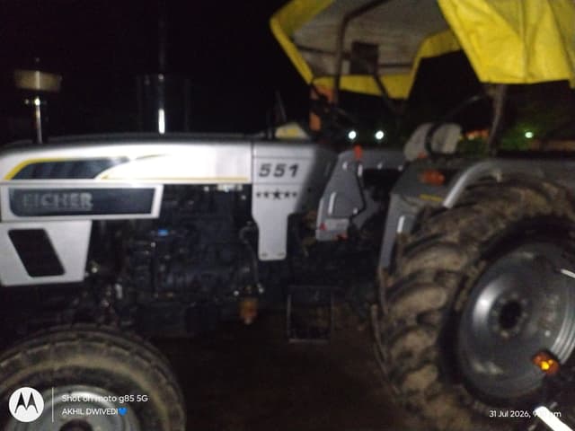 Eicher 551 Hydromatic (49 HP) (3) Eicher 551 Hydromatic (49 HP) (3)
