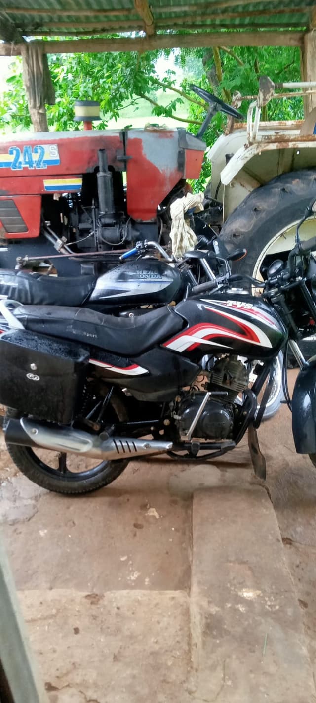 Eicher 242 (25 HP) (3)