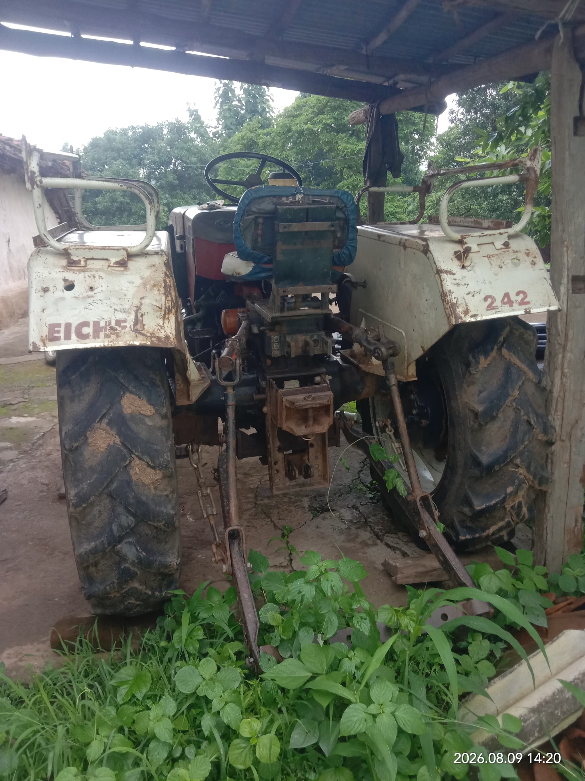 Eicher 242 (25 HP) (2)