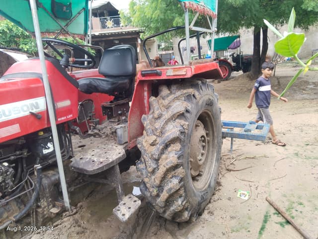 Massey ferguson 9000 Planetary Plus Combine (50 HP) (2)