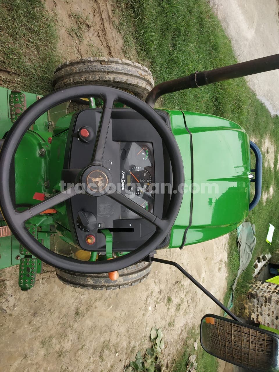 John deere 5038 D (2)