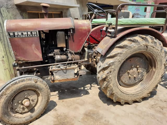 Eicher 242 (2)