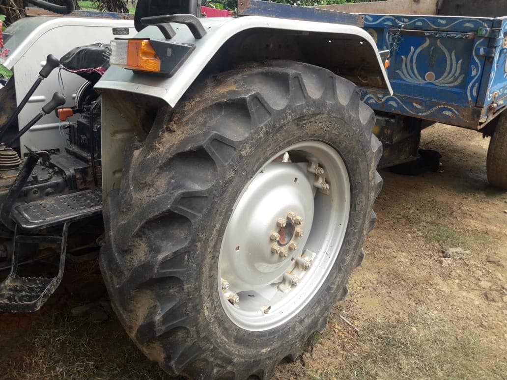Powertrac 437 (3)