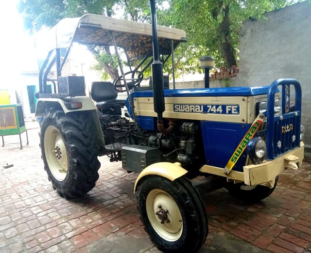Swaraj 744 FE (4)
