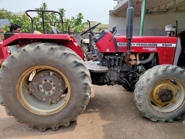 Massey ferguson MF 9500 4WD SMART (2) Massey ferguson MF 9500 4WD SMART (2)