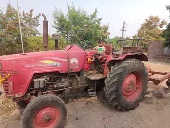 Mahindra 575 DI (1) Mahindra 575 DI (1)