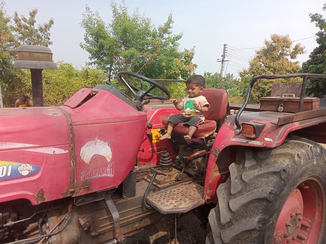 Mahindra 575 DI (2) Mahindra 575 DI (2)