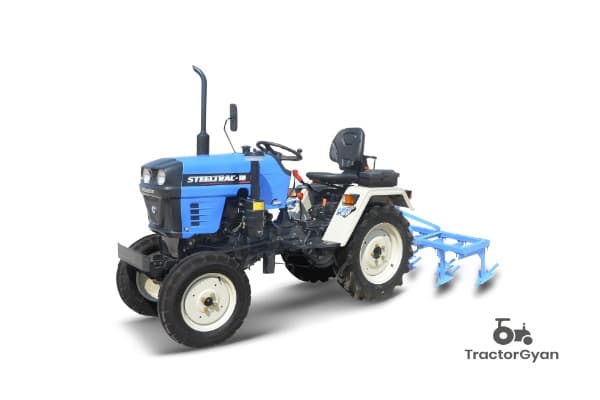 Powertrac Steeltrac 18 tractor Powertrac Steeltrac 18 tractor