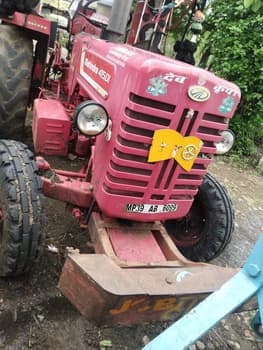 Mahindra 415 DI (1) Mahindra 415 DI (1)